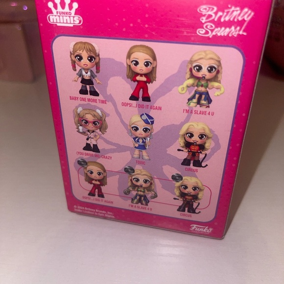 Britney Spears Funko mini Figure - Picture 4 of 5